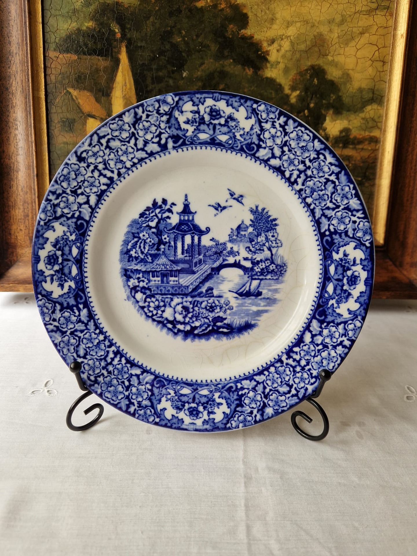 Starožitný plochý talíř Swinnertons Olde Alton Ware 22,5cm.