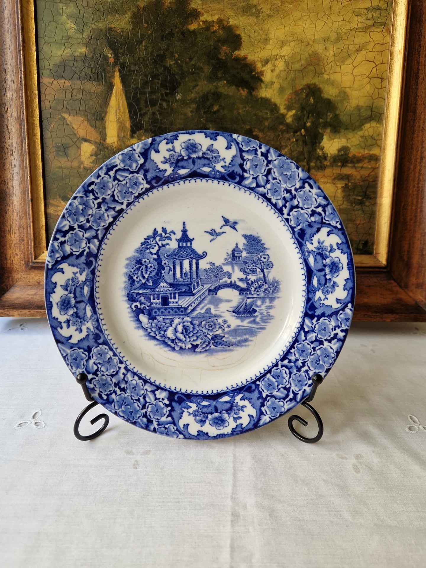 Starožitný plochý talíř Swinnertons Olde Alton Ware 22 cm.